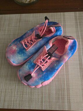 Swim Shoes - Never Worn Built-in Heel Grips Water